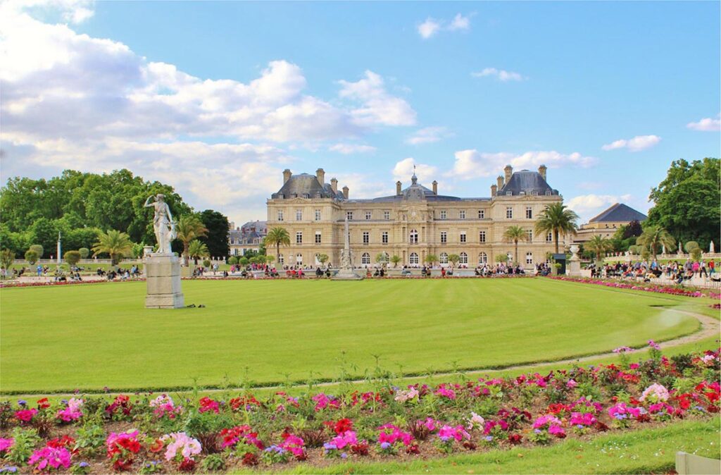 Hotel-Renoir-quartier-jardin